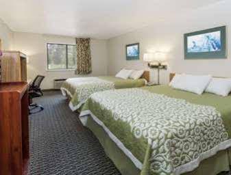 Days Inn By Wyndham Stoughton Wi. Buitenkant foto